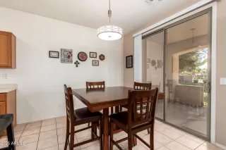 Photo #5: 6910306 Listing