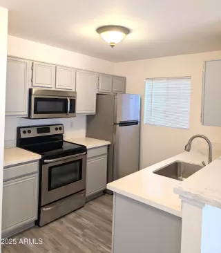 Photo #4: 6910359 Listing 