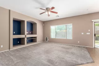 Photo #6: 6910598 Listing