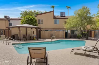 Photo #4: 6910740 Listing