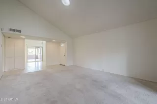 Photo #1: 6911080 Listing 