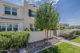 Photo #2: 6911156 Listing 