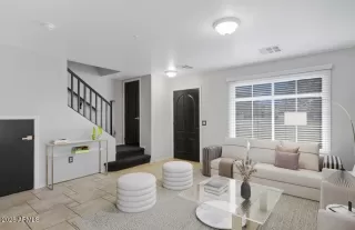 Photo #5: 6911188 Listing 