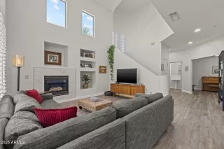 Photo #5: 6911288 Listing 