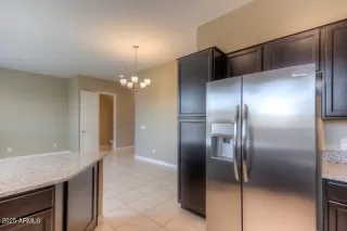 Photo #6: 6911404 Listing