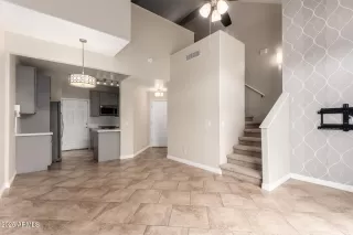 Photo #6: 6911566 Listing