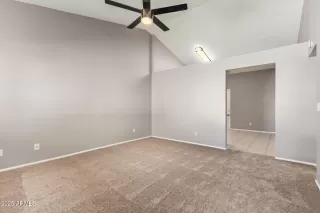 Photo #3: 6911682 Listing 