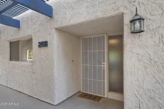 Photo #4: 6911770 Listing