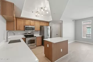 Photo #2: 6911813 Listing 