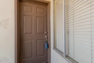 Photo #5: 6911820 Listing 