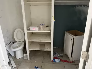 Photo #2: 6911835 Listing 