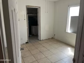 Photo #4: 6911835 Listing 