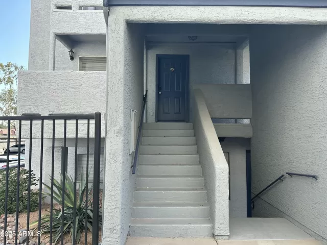 MLS: 6911995 Condo For Sale