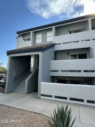 Photo #1: 6911995 Listing 