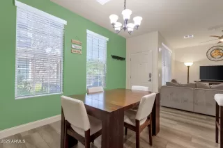 Photo #4: 6912282 Listing