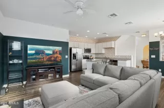 Photo #1: 6912351 Listing 