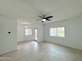 Photo #2: 6912385 Listing