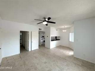 Photo #3: 6912385 Listing