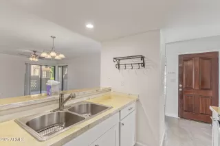 Photo #6: 6912454 Listing 