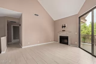 Photo #2: 6912518 Listing