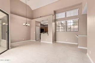 Photo #4: 6912518 Listing