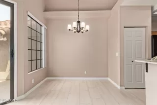 Photo #5: 6912518 Listing