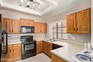 Photo #6: 6912518 Listing