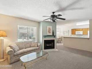 Photo #5: 6912585 Listing