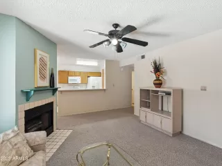 Photo #6: 6912585 Listing