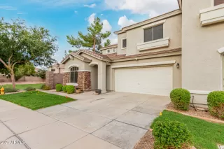 Photo #5: 6912830 Listing