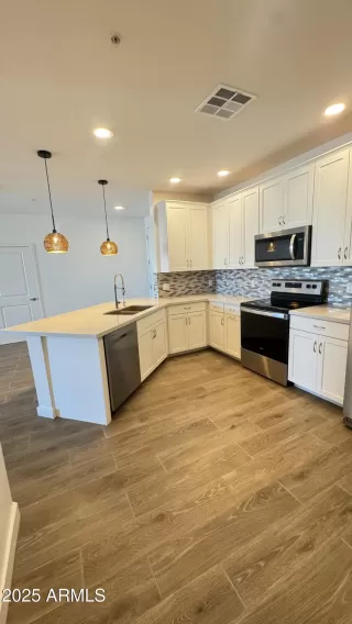 More Details about MLS # 6912963 : 2511 W QUEEN CREEK ROAD#377