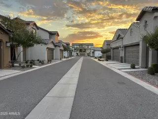 Photo #2: 6913047 Listing 