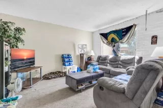 Photo #4: 6913161 Listing