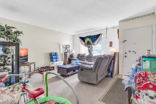 Photo #6: 6913161 Listing