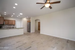 Photo #4: 6913288 Listing