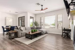 Photo #4: 6913431 Listing