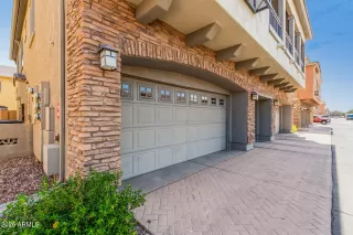 Photo #1: 6913691 Listing 