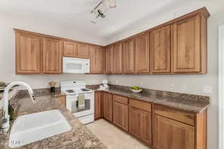 Photo #4: 6913691 Listing 