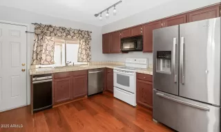 Photo #6: 6914066 Listing