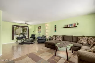 More Details about MLS # 6914152 : 1724 E BAKER DRIVE