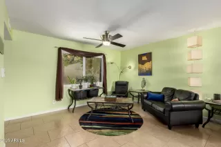 Photo #3: 6914152 Listing