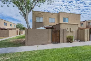 Photo #2: 6914604 Listing 