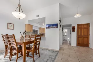 Photo #6: 6914618 Listing 