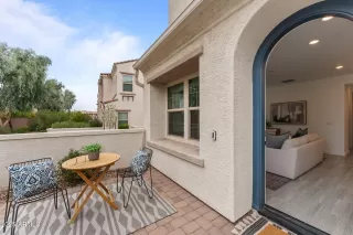 Photo #2: 6914713 Listing