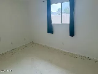 Photo #4: 6914832 Listing