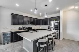 Photo #4: 6914854 Listing 