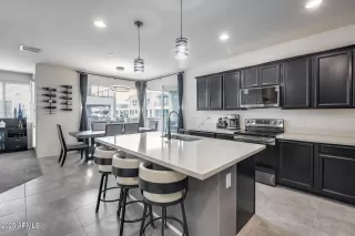 Photo #5: 6914854 Listing 