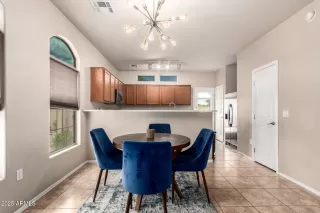 Photo #5: 6914923 Listing 