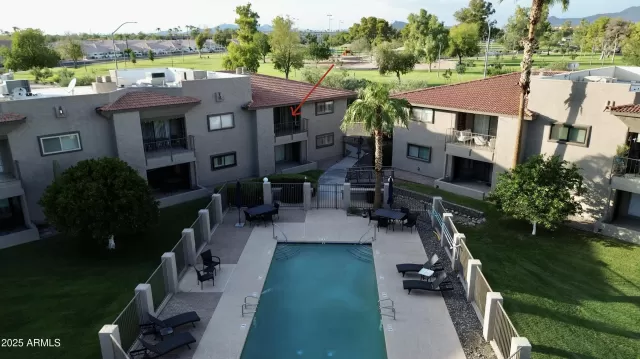 MLS: 6915049 Condo For Sale