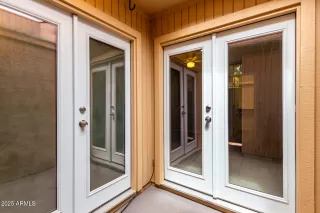 Photo #2: 6915085 Listing